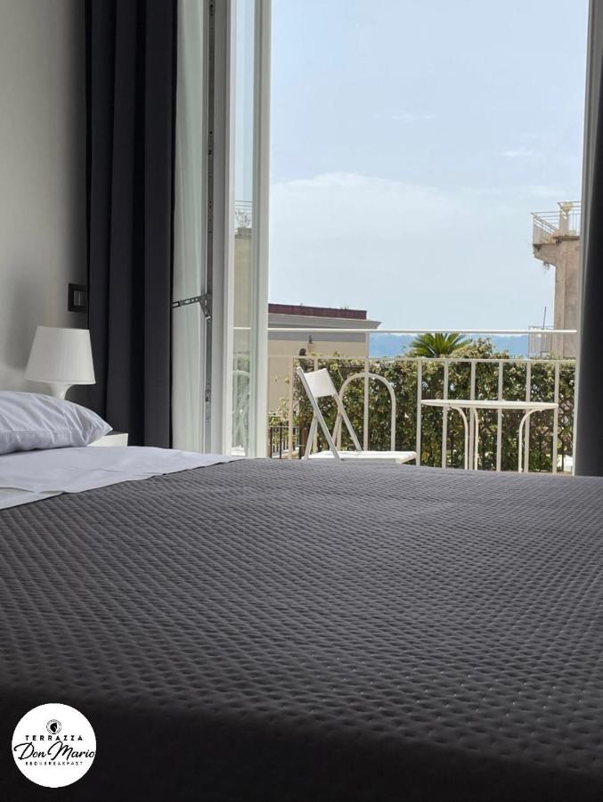 Terrazza Don Mario Bed&Breakfast Pozzuoli Buitenkant foto