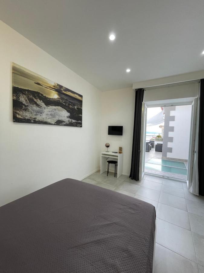 Terrazza Don Mario Bed&Breakfast Pozzuoli Buitenkant foto